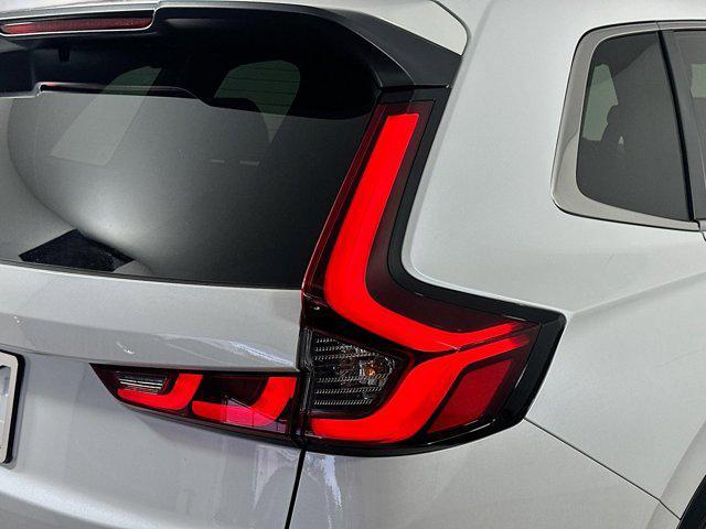 Photo of 2024 Platinum White Pearl Honda CR-V Hybrid