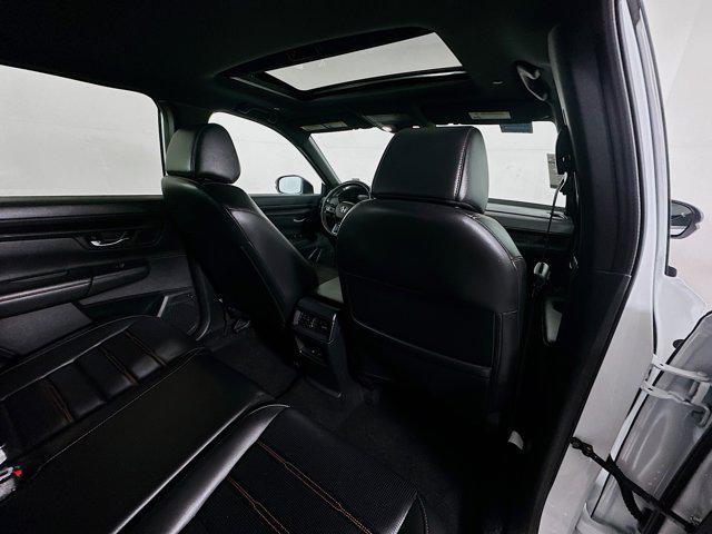 Photo of 2024 Platinum White Pearl Honda CR-V Hybrid