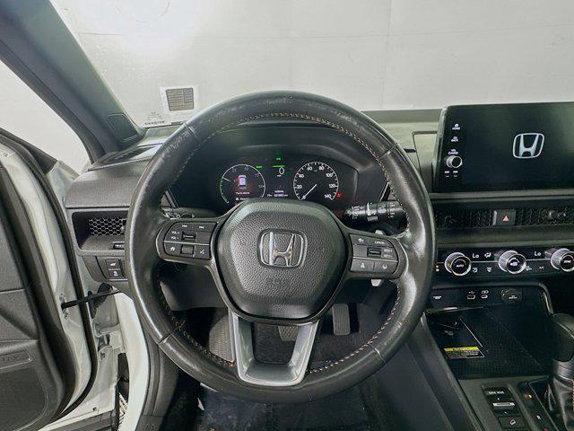 Photo of 2024 Platinum White Pearl Honda CR-V Hybrid