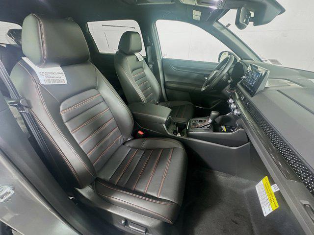 Photo of 2025 Solar Silver Metallic Honda CR-V Hybrid