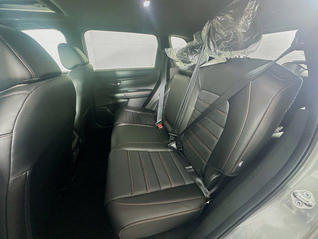Photo of 2025 Solar Silver Metallic Honda CR-V Hybrid