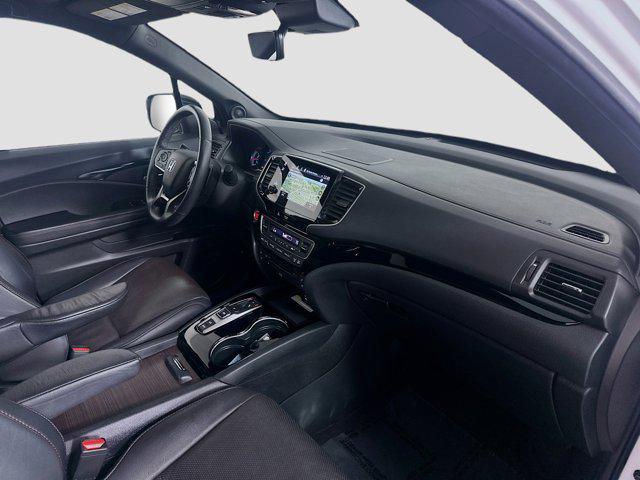 Photo of 2022 Platinum White Pearl Honda Pilot