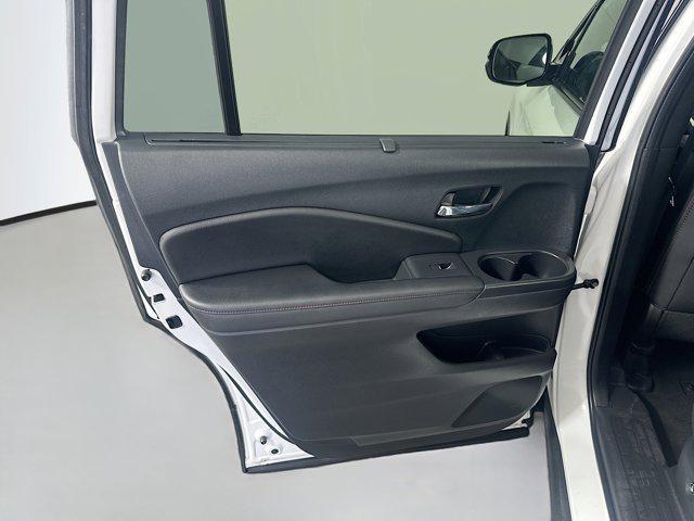 Photo of 2022 Platinum White Pearl Honda Pilot