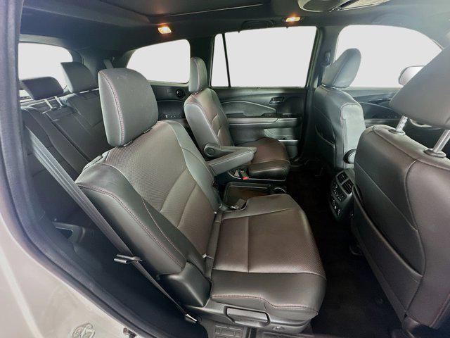 Photo of 2022 Platinum White Pearl Honda Pilot