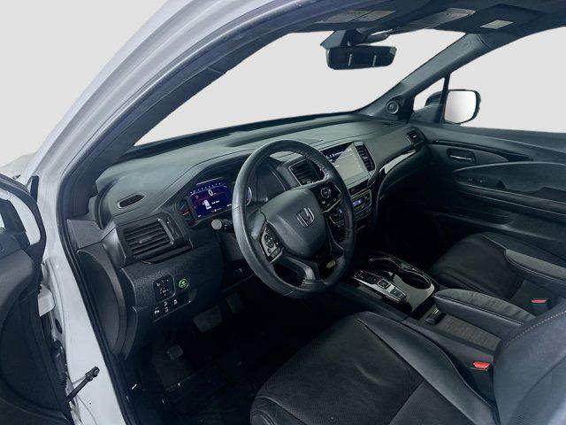 Photo of 2022 Platinum White Pearl Honda Pilot