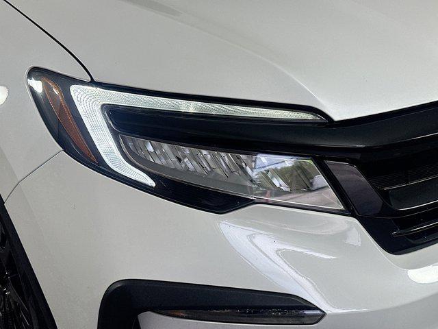Photo of 2022 Platinum White Pearl Honda Pilot