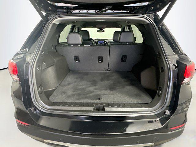Photo of 2022 Mosaic Black Metallic Chevrolet Equinox