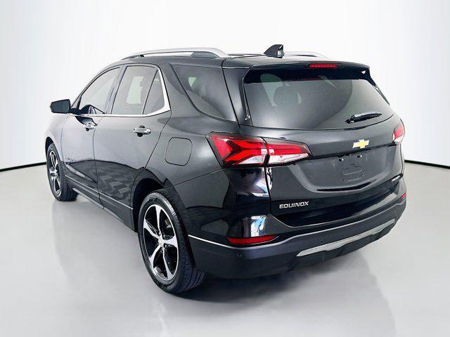 Photo of 2022 Mosaic Black Metallic Chevrolet Equinox
