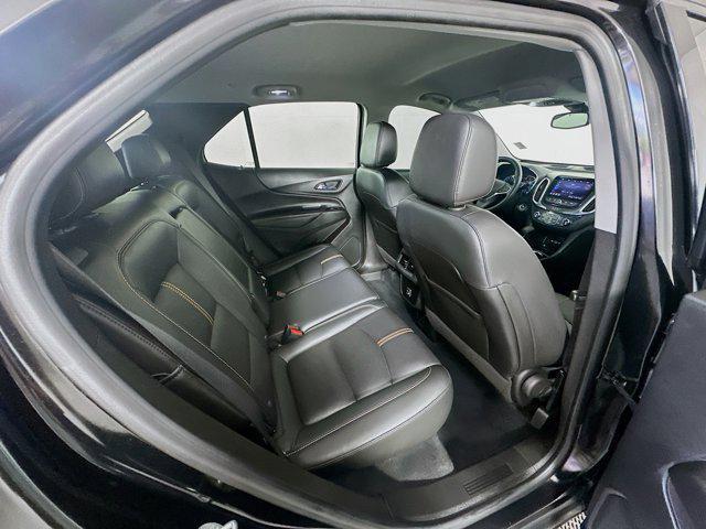 Photo of 2022 Mosaic Black Metallic Chevrolet Equinox