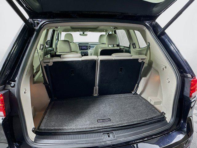 Photo of 2021 Deep Black Volkswagen Atlas