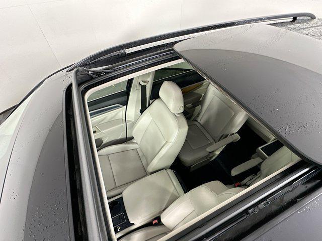 Photo of 2021 Deep Black Volkswagen Atlas