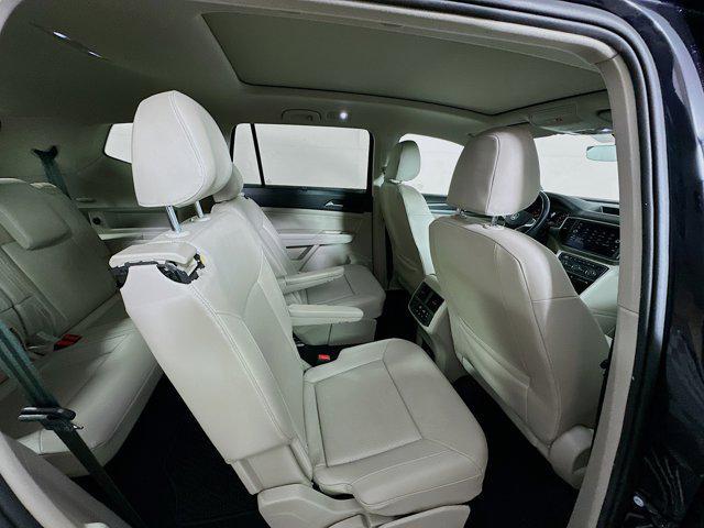 Photo of 2021 Deep Black Volkswagen Atlas