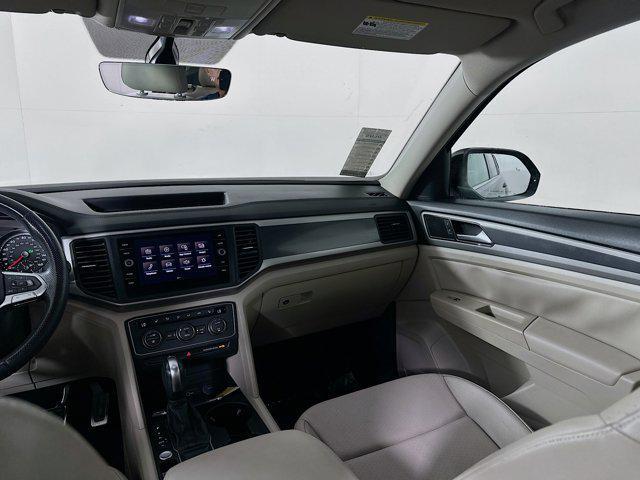 Photo of 2021 Deep Black Volkswagen Atlas