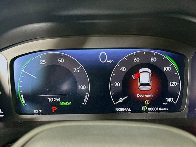 Photo of 2026 Platinum White Pearl Honda CR-V Hybrid
