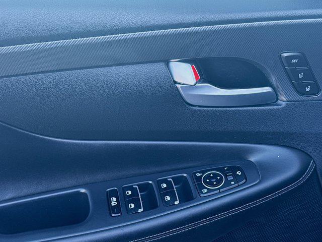 Photo of 2023 Hampton Gray Hyundai SANTA FE
