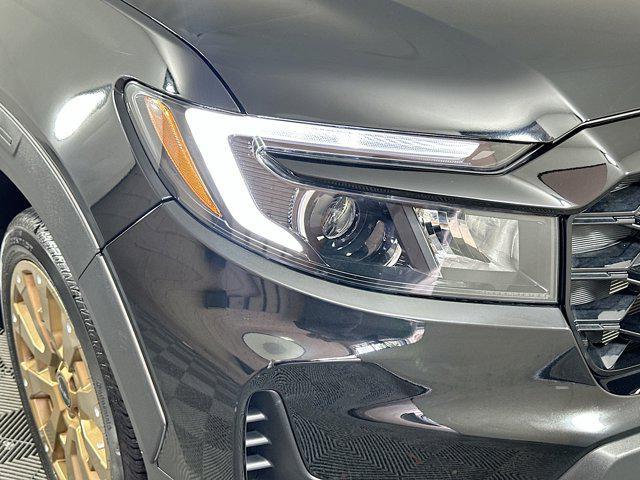 Photo of 2022 Crystal Black Pearl Honda Passport