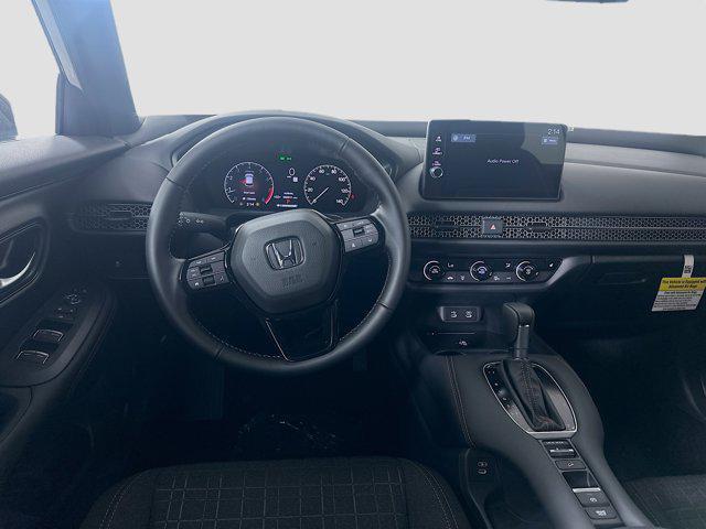 Photo of 2026 Platinum White Pearl Honda HR-V