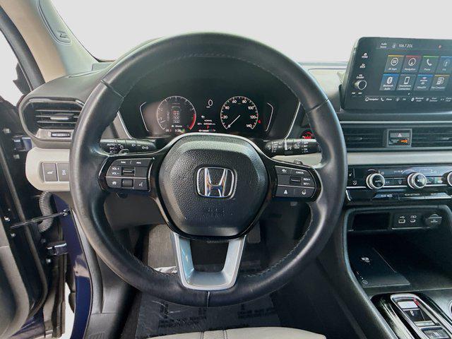 Photo of 2023 Obsidian Blue Pearl Honda Pilot