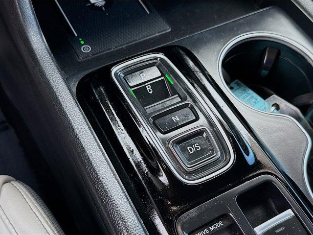 Photo of 2023 Obsidian Blue Pearl Honda Pilot
