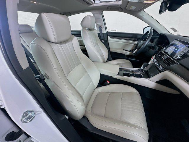 Photo of 2022 Platinum White Pearl Honda Accord