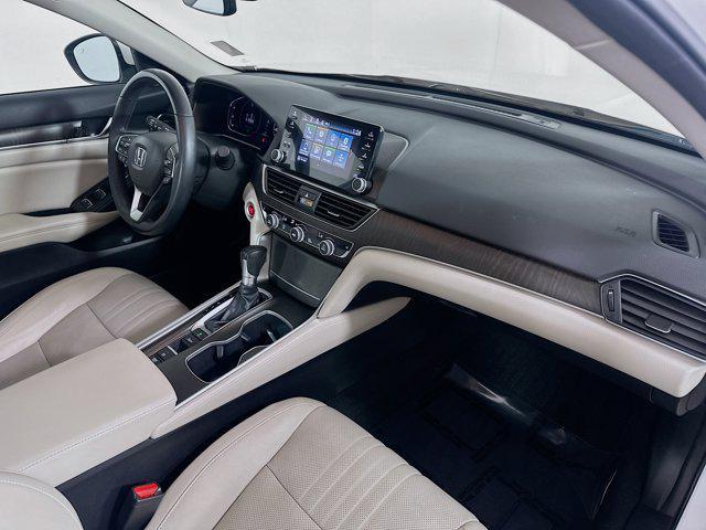 Photo of 2022 Platinum White Pearl Honda Accord