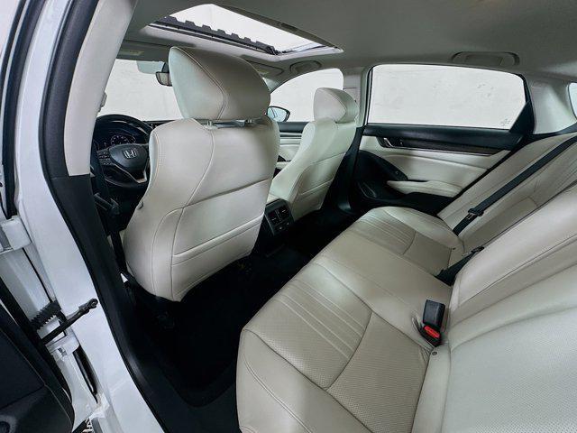 Photo of 2022 Platinum White Pearl Honda Accord