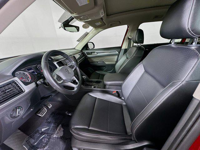 Photo of 2021 Red Metallic Volkswagen Atlas