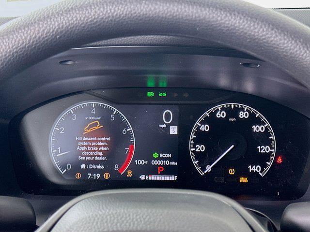 Photo of 2026 Platinum White Pearl Honda HR-V