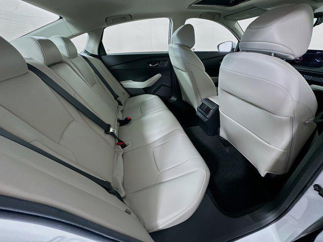 Photo of 2024 Platinum White Pearl Honda Accord Hybrid