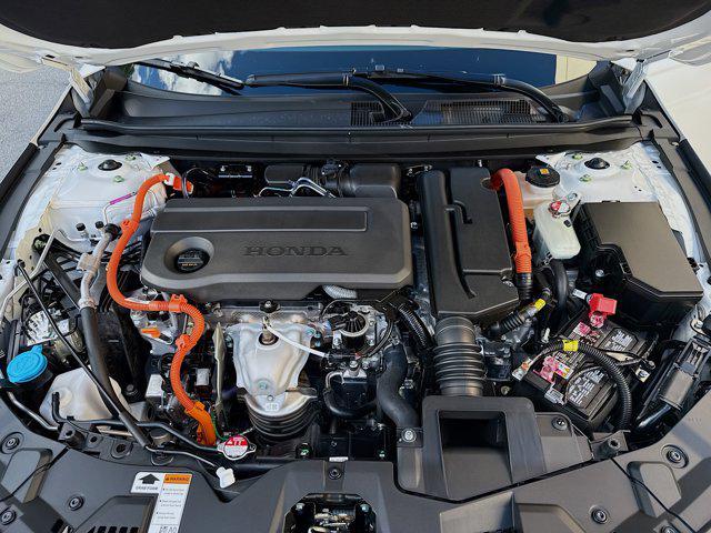 Photo of 2025 Platinum White Pearl Honda Accord Hybrid