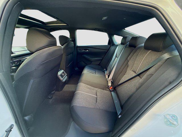 Photo of 2025 Platinum White Pearl Honda Accord Hybrid
