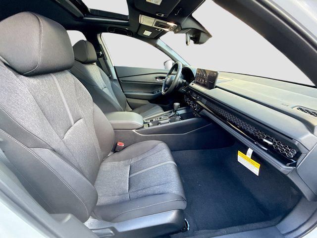 Photo of 2025 Platinum White Pearl Honda Accord Hybrid