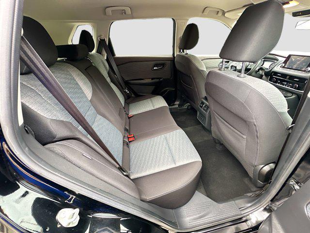 Photo of 2021 Super Black Nissan Rogue