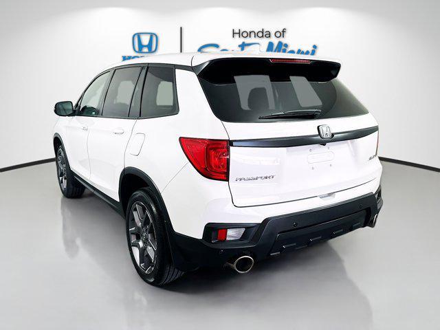 Photo of 2023 Platinum White Pearl Honda Passport