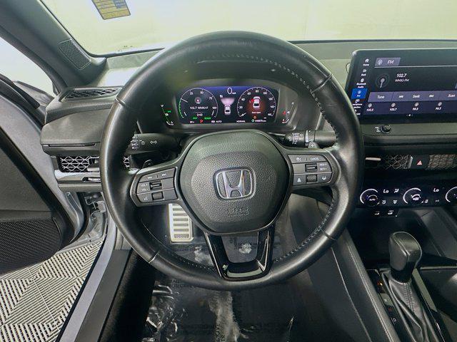 Photo of 2023 Lunar Silver Metallic Honda Accord Hybrid