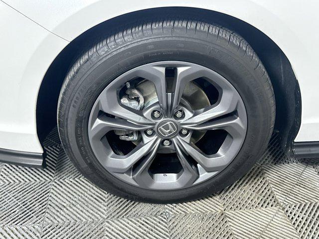 Photo of 2023 Platinum White Pearl Honda Accord