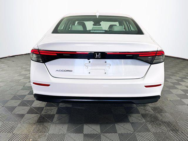 Photo of 2023 Platinum White Pearl Honda Accord
