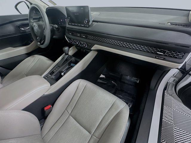 Photo of 2023 Platinum White Pearl Honda Accord