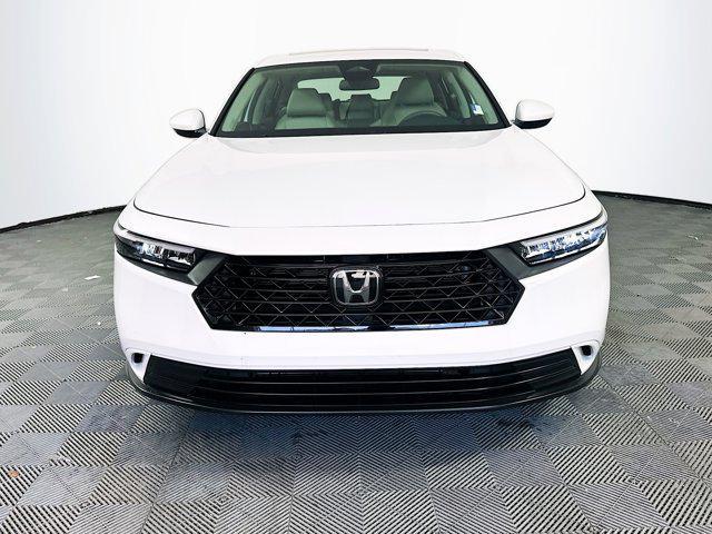Photo of 2023 Platinum White Pearl Honda Accord