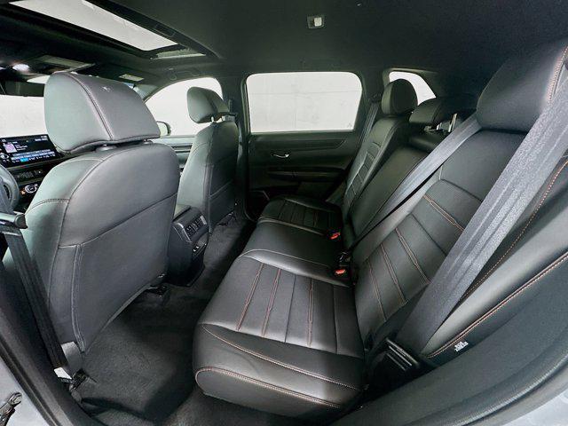 Photo of 2024 Lunar Silver Metallic Honda CR-V Hybrid