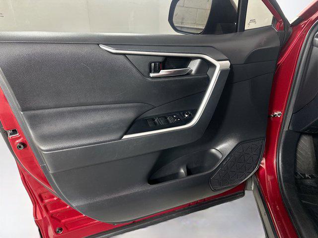 Photo of 2020 Ruby Flare Pearl Toyota RAV4
