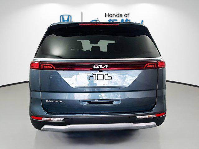 Photo of 2023 Astra Blue Kia Carnival