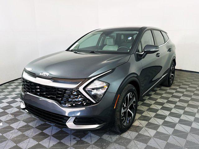 Photo of 2023 Gravity Gray Kia Sportage