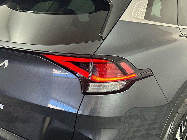 Photo of 2023 Gravity Gray Kia Sportage