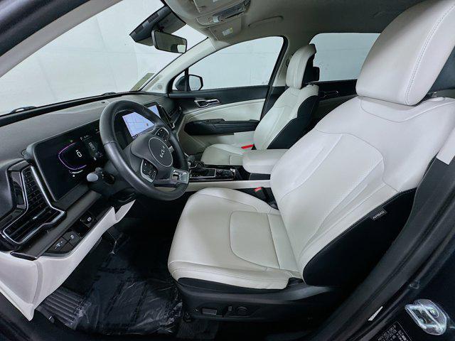 Photo of 2023 Gravity Gray Kia Sportage