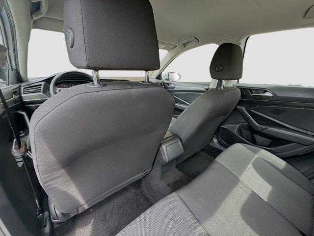 Photo of 2021 Pure White Volkswagen Jetta