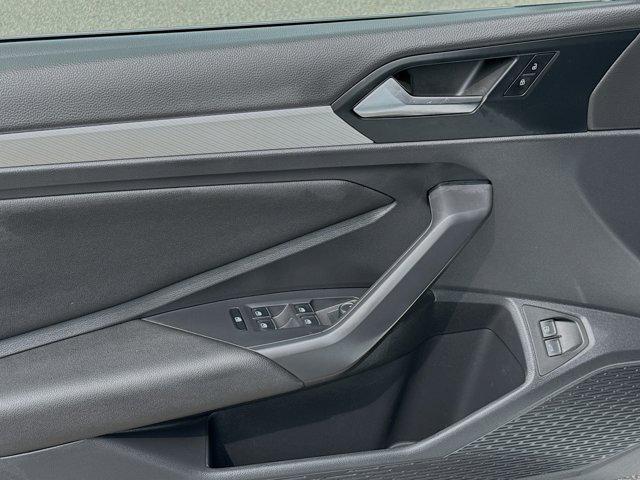 Photo of 2021 Pure White Volkswagen Jetta