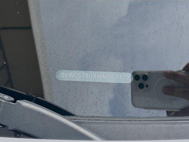 Photo of 2021 Pure White Volkswagen Jetta