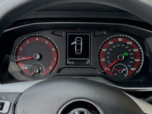 Photo of 2021 Pure White Volkswagen Jetta