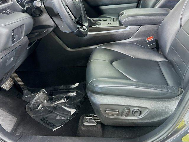 Photo of 2020 Magnetic Gray Metallic Toyota Highlander